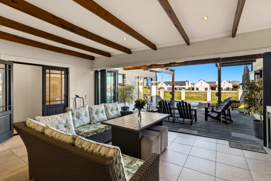 4 Bedroom Property for Sale in Croydon Vineyard Estate Western Cape